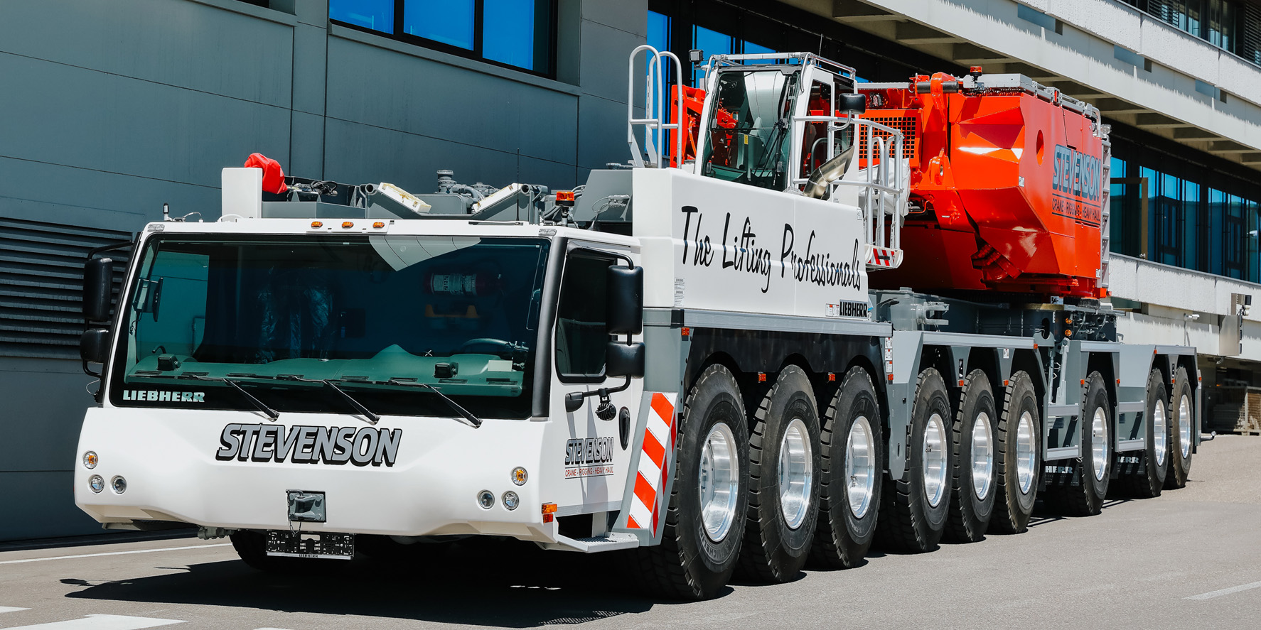 What Can a 900 Ton Crane Really Do? Meet the Liebherr LTM 1750-9.1